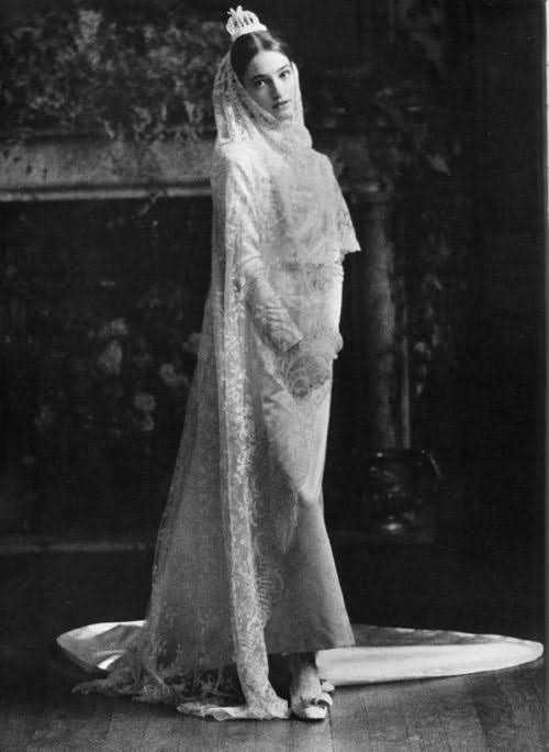 robe de mariée sur mesure Loulou de La Falaise